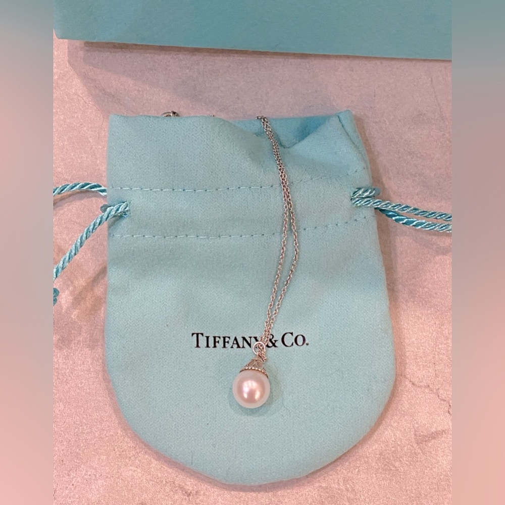Tiffany & Co Ziegfeld pearl necklace